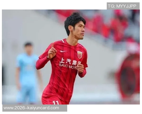 吕文君携手海港一路夺冠从中乙到中超退役后执教梯队传承足球梦想