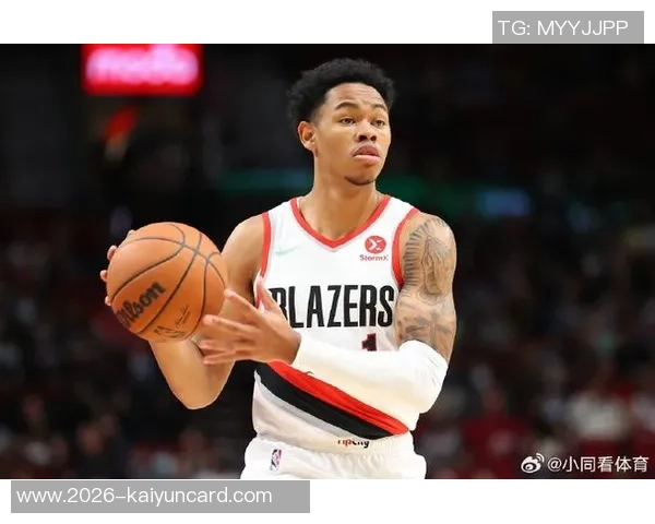 安芬尼西蒙斯半场表现惊艳8中6三分5中3独揽16分助球队领先